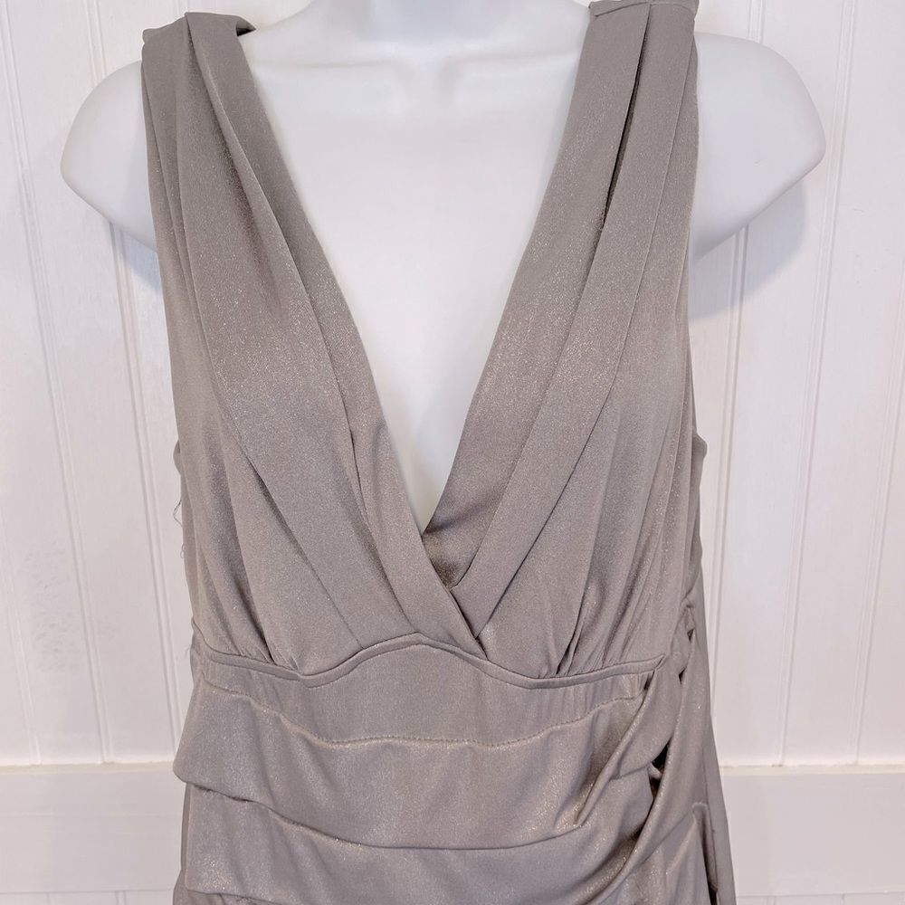 Elegant Gray Midi Dress - Picture 2 of 6